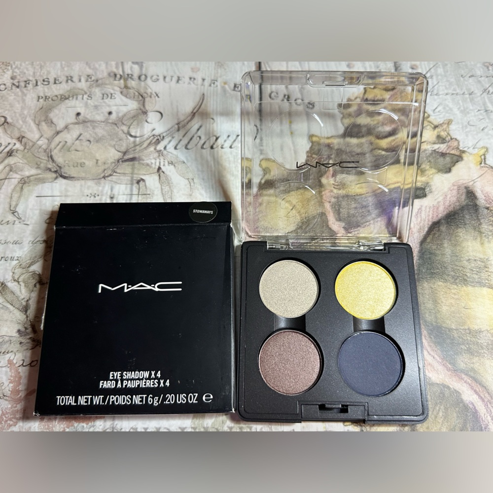 MAC COSMETICS BNIB STOWAWAYS Eyeshadow X4 Quad Palette RARE!